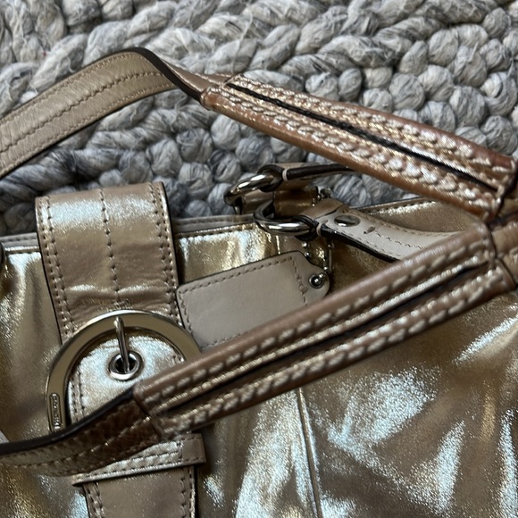 Coach metallic gold Soho East West leather shoulder bag - Picture 11 of 11